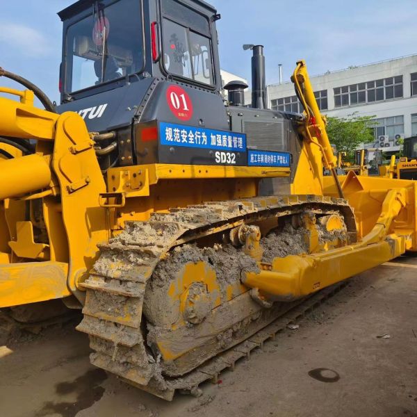 SHANTUI SD32 37 Ton 320HP Heavy Crawler Bulldozer with 10 m³ Semi-U Blade for Mining and Construction