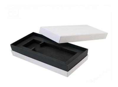 350g kraft Mobile Phone Case Packing Box Matt Lamination Printing Handling