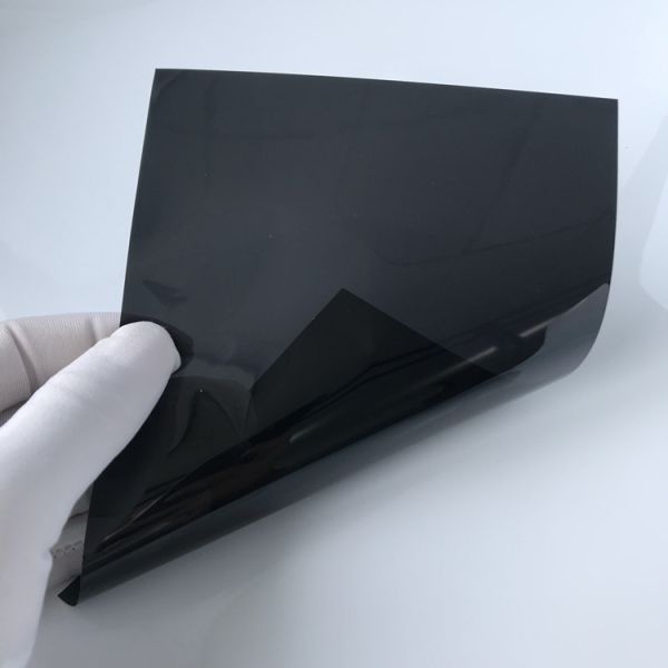 Deep Black Infrared Proof Carbon Window Tint with Imported Glue for Superior UV Protection