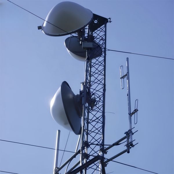 20m-200m High Power Hot Dip Galvanized Guyed FM TV Broadcast Transmission Tower for Radio Television Signal Transmission