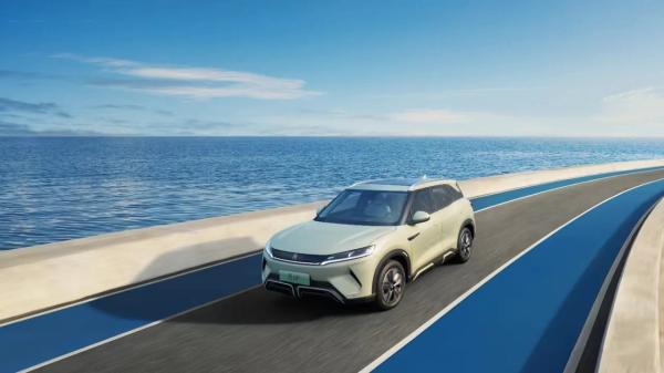 2024 BYD 元アップ 電動 スピード 5 座 サブコンパクト クロスオーバー 301KM 電気自動車 小型SUV 急速充電 0.5h