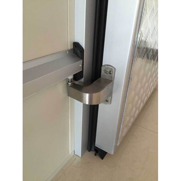 Комната холодильных установок раздвижной двери, коммерчески прогулка кухни в комнате замораживателя