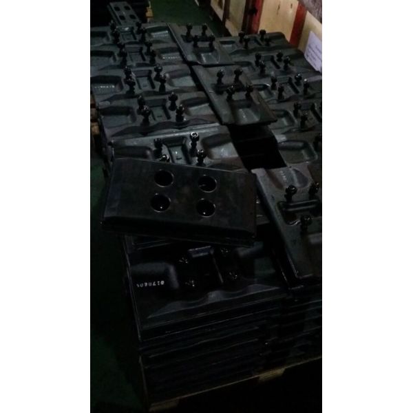 A trilha durável do Paver do asfalto acolchoa a certificação da resistência ISO9001 da vibração