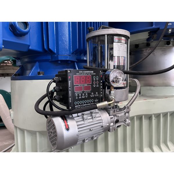 1500-2000Kg/H Ring Die Pellet Machine Lubrication Pump Пелетный топливный насос