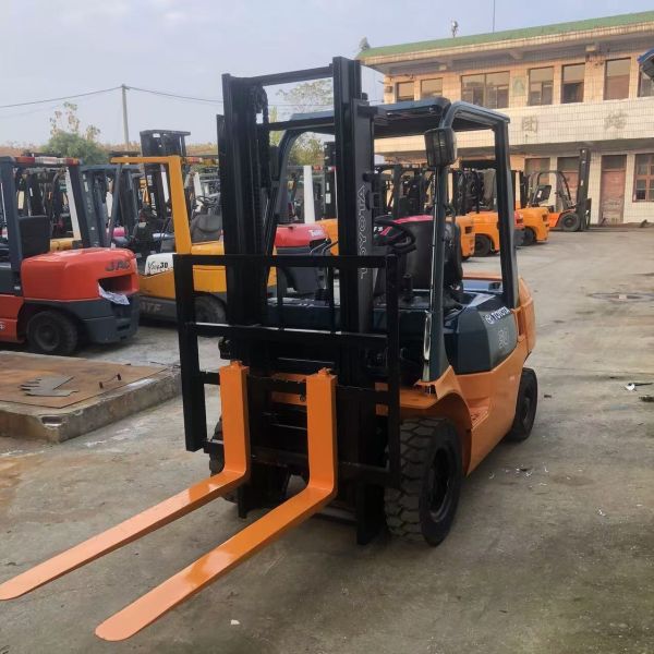 Máquina de carga de 3 toneladas de Toyota Diesel de 3 metros de etapa estándar