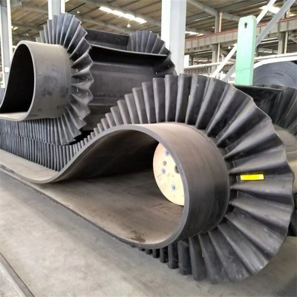 TC Cleat Rubber Multi Ply Textile Corrugated Sidewall Conveyor Belt (ТС Клейт резиновый многослойный текстильный гофрированный боковой конвейер)