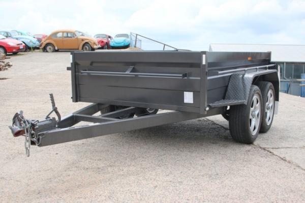 Heavy Duty Industrial 10x5 Tandem Box Trailer 2000KG Wtih Rolled C / Plate Floor