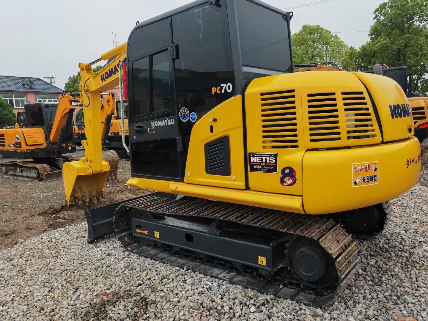 7тонная мелкая экскаватор Komatsu PC70 Использованная экскаватор с ползучей кладкой 0,37 м3 емкость ведра