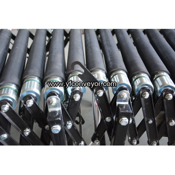 Flexible Expandable Motorized Rubber Coated Roller Conveyor,Loading Unloading Conveyor