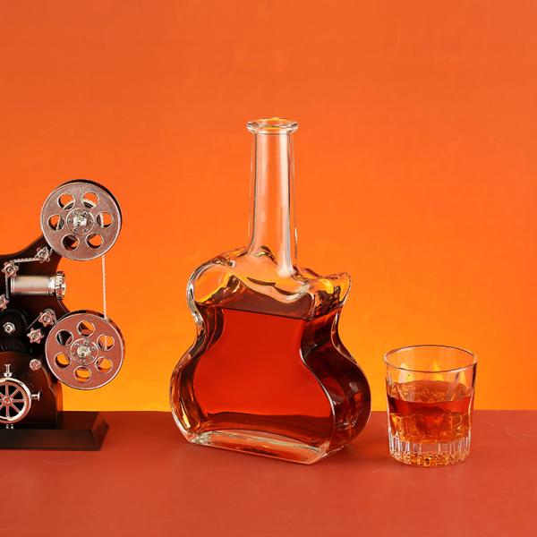 Customized Novelty Glass Bottle in Unique Shape for Vodka Whisky Rum Gin