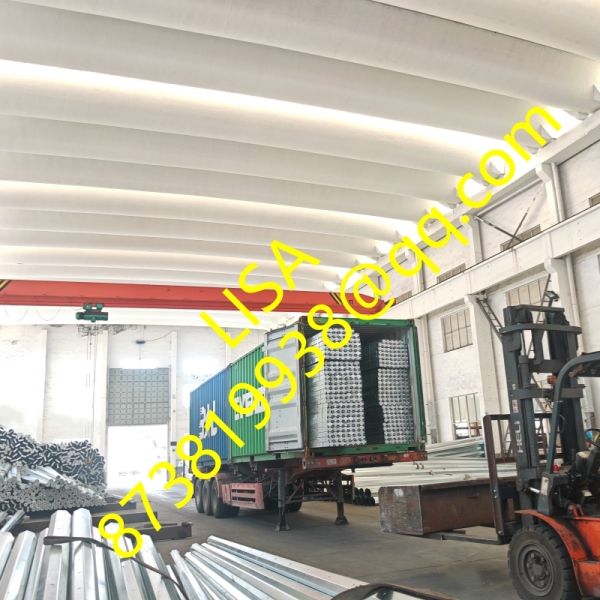 8FT Q235 Hot Dip Galvanized Rectangular Steel Crossarm for Power Line Support