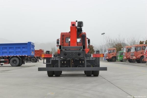 6X4 Truck Lifting Truck with 270 Horsepower and 8000kg Loading Capacity