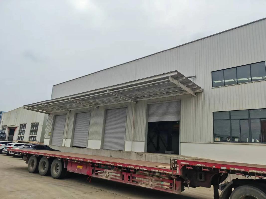 Height 8 - 20 Meters  Galvanized Steel Warehouse Modular Steel Frame Construction