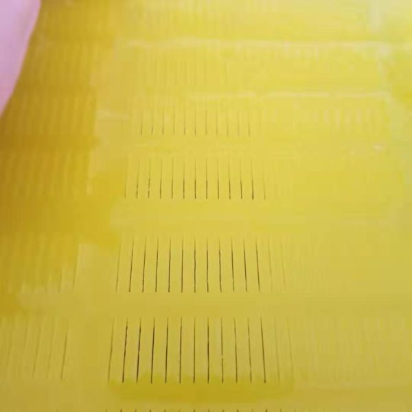 Polyurethane Dewatering Screen Panel with Long Service Life High Sieving Efficiency and Low Noise for Mining Applications