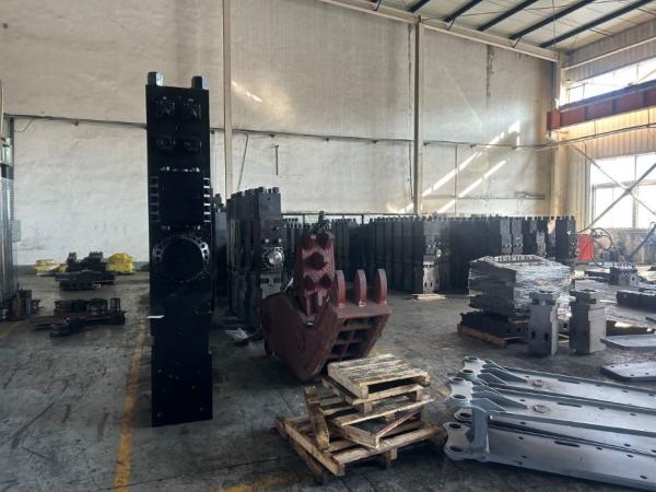 175mm - 210mm Heavy Duty Hydraulic Breaker Main Body Power Cell For Desert Weather
