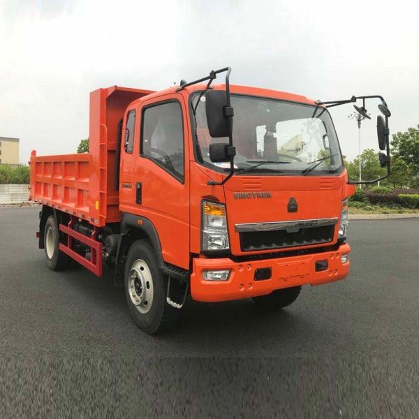 High Load Capacity Sinotruk HOWO Homan 4X2 Dump Truck with 120L Fuel Tanker Capacity