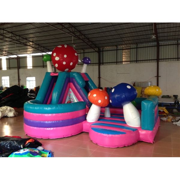 Multi - Play PVC Fabric Inflatable Fun City Mushroom Bounce House 6x4m