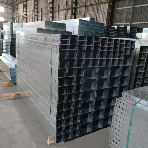 Customized Hot Dip Galvanised Cable Tray 25mm-150mm Building Cable Tray