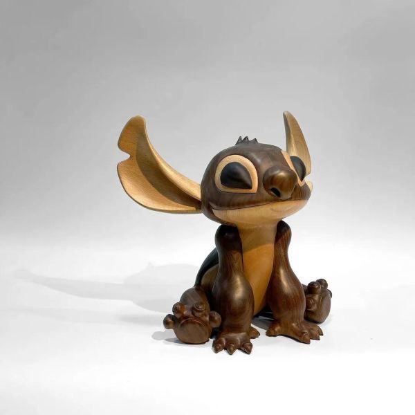 No Deformed Stitch Small Wooden Sculptures Ornaments Varnished Surface