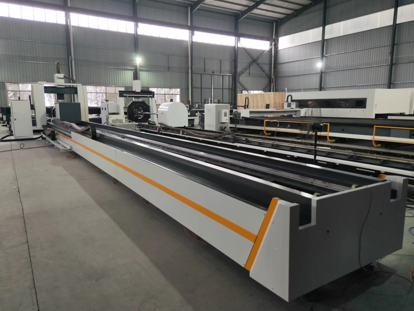 Модель Flc5012 угла пучка трубы трубки автомата для резки лазера Cnc 5 осей стальная