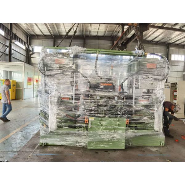 Kau&Ccedil; UK Vulkan&Idot; Ze Press Mak&Idot; Nes&Idot; / Vacuum Compression Molding Machine