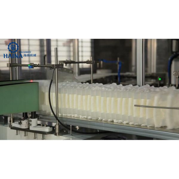 3 Phase 380V 50HZ Ultra Thin Core Diaper Manufacturing Machine