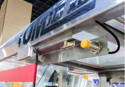 500g-1000g Machine de remplissage de liquide chimique 20-25 sacs/min