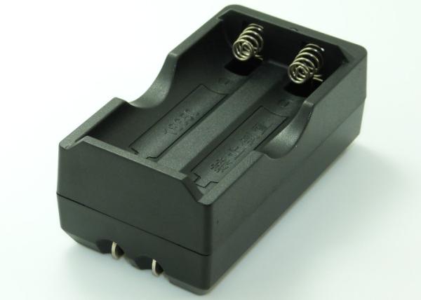 Two Channel 3.7 V Li Ion Wall Battery Charger US Plug Long Using Life