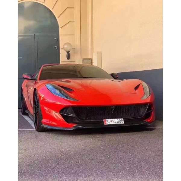 Fibra de carbono seca para el Ferrari 812 Kit de cuerpo de fibra de carbono 812 estilo Nivic mejorado Frente de labio difusor spoiler Hood