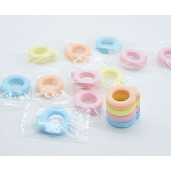 кольцо формы диаманта 4g обжало упаковку конфеты индивидуальную упакованную в опарнике