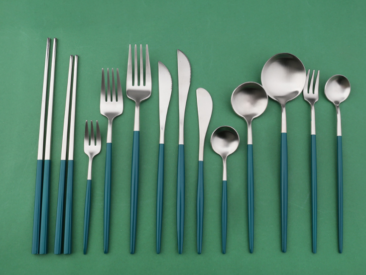 18/8 NEWTO Stainless Steel Cutlery Set Peacock Blue Color Wedding Flatware Set China Supplier