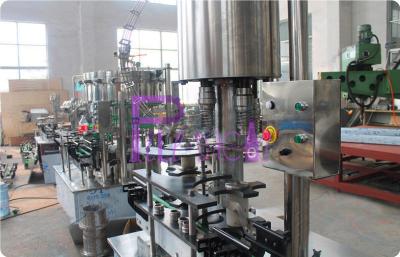 A máquina de enchimento carbonatada de aço inoxidável da bebida, CDD engarrafa a máquina tampando automática