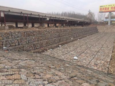 panier Mesh With 380 de Gabion de fil de salbande de 3.4mm 4.0mm - résistance à la traction 400Mpa