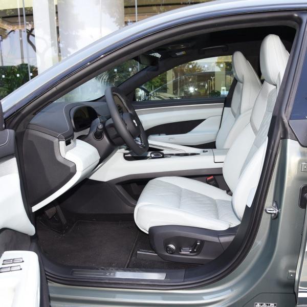 5-Seats 2023 Zeekr 001 100kwh Electric Car EV 4WD SUV Adding Configuration in Middle