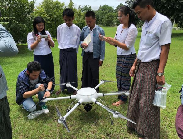 Unmaned Aerial Vehicles 5KG payload Hexacopter for special delivery and inspection tasks