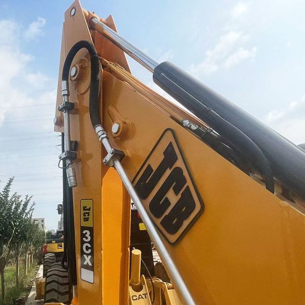 Jessebo 4CX Used Backhoe Loader 67kw Rared Power Second Hand Backhoe Loader