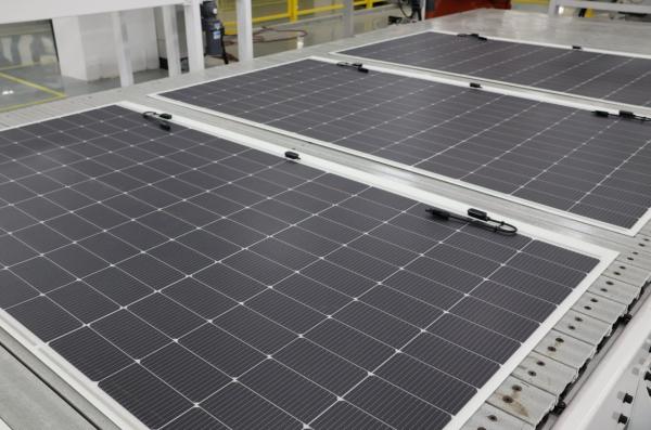 350W ETFE Flexible Solar Panel with Monocrystalline Cells CE TUV ETL Certified Max. Powewr Temperature Coefficient -0.26%