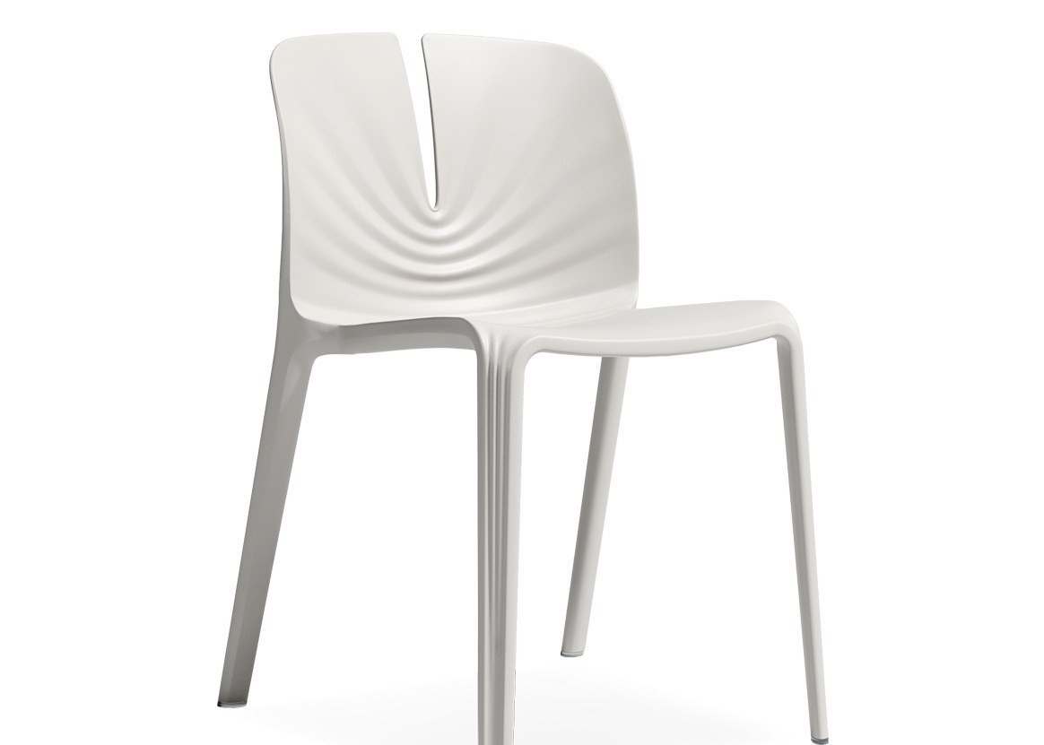 Plis Design Chair with Italian Design and Natural Colors in W500*D525*H785(mm) for Guest Seating