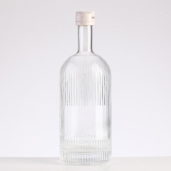 Garrafa de 500 ml de vidro para bebidas alcoólicas com cortiça Material de corpo de vidro de cor personalizada
