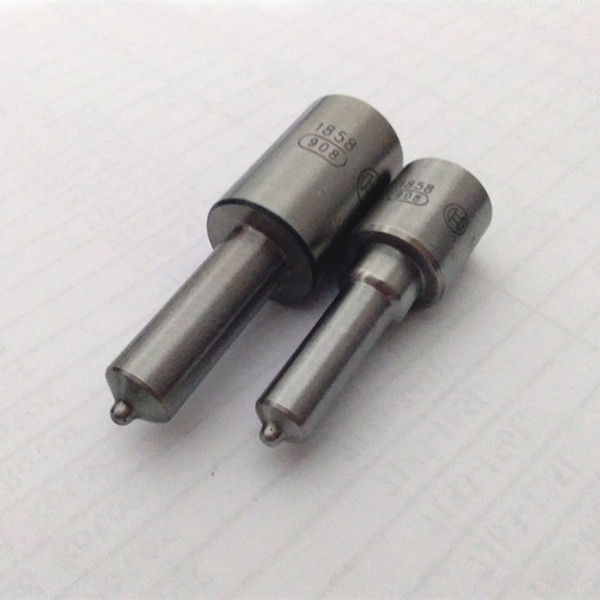 Diesel engine parts fuel injector nozzle DLLA150P52