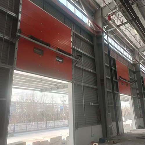 0.2-0.4m/s Compact Industrial Sectional Overhead Door For Chain Store Central Warehouses