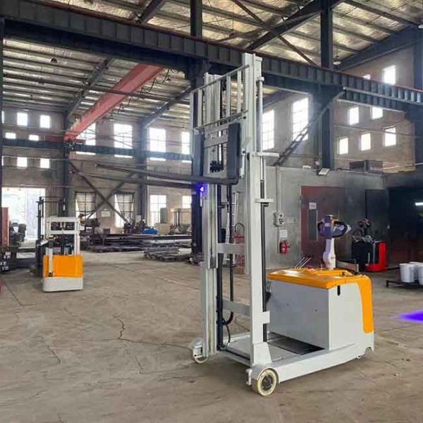 CQD20A-25 Walk Behind Reach Forklift 2000kgs Pallet Stacker With Reach