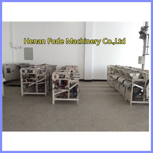 mung bean peeling machine, pea peeling machaine