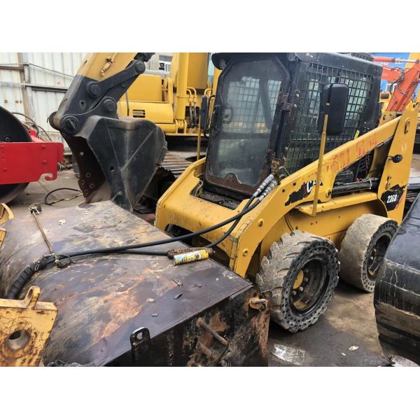 Cat 226B 226C Используемый погрузчик с бортовым поворотом 74 л.с. Полная мощность