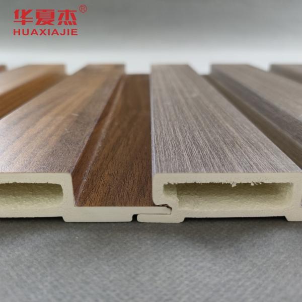 Panneau de mur en bois du grain WPC pour la décoration de mur d'intérieur/extérieure