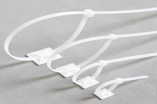DEMOELE 30*30mm white plastic nylon self adhesive cable tie mount for cable ties without drilling hole on board
