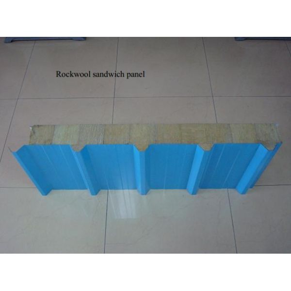 Машина панели сандвича шерстей утеса изолированная для изолированных панелей сандвича стены крыши