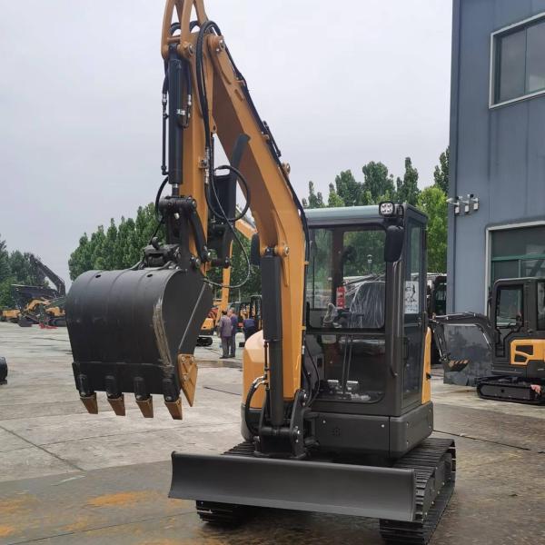 4.0ton Hydraulic Mini Steel Tracks Excavator CE Euro5 EPA Approved