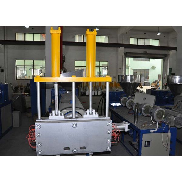 Двойной электрический пластиковый изменитель 0,6 экрана умирает куб 300*300 прямо до конца