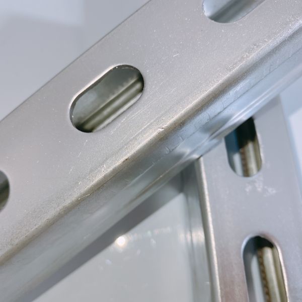 канал SS304 распорки металла 2.5mm Unistrut прорезал новый продукт стального канала профиля